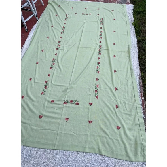 58x67 Handmade Needlepoint Cross Stitch Flower Cotton Table Cloth Light Green - Picture 6 of 12